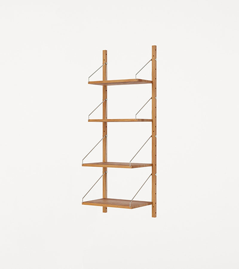 H1148 | W40 Section · Natural Oak · Shelf Library